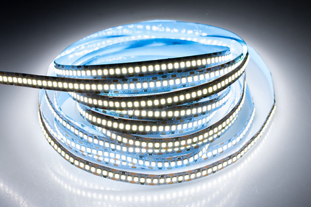 Taśma LED Pasek 12V 120W 1200LED 2835 Zimna 10mm 5m