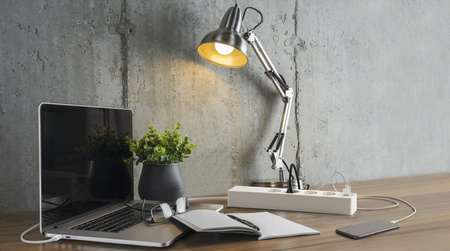 Przedłużacz Inteligentny Listwa Zasilająca EU 3680W z Wyłącznikiem On/Off Osram SMART+ WiFi Matter