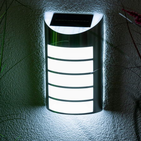 Lampa Ogrodowa LED elewacyjna solarna SAFFO chrom/biały 6000K zimna GOLDLUX (Polux)