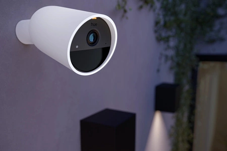 Kamera Zewnętrzna Bateryjna Akumulatorowa IP 1080p Full HD CMOS Biała Zigbee WiFi SMART Security Camera Secure Philips HUE