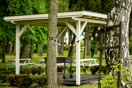 Girlanda Ogrodowa Zewnętrzna Łańcuch Świetlny 15m 15xE27 + Żarówki LED 2W 3000K Lumiled