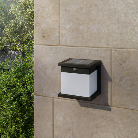 Kinkiet Ogrodowy Lampa Zewnętrzna Elewacyjna Solarny 3.8W 400lm 2700K Ciepła IP44 Czarna z Czujnikiem Ruchu Diara Philips