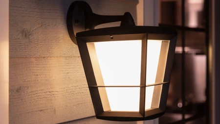 Kinkiet Ogrodowy LED Lampa Elewacyjna Zewnętrzna 15.2W 1140lm IP44 White and Color Ambiance RGB + TW Smart Zigbee Bluetooth Czarna Econic Philips Hue