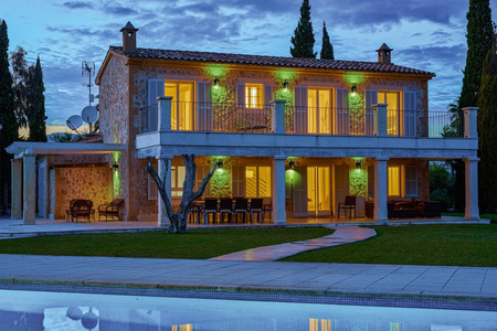 Lampa Ogrodowa Kinkiet Elewacyjny LED 10W 3000K Ciepła + RGB IP44 SMART+ WiFi Ściemnialna Rotary Updown LEDVANCE