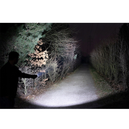 Latarka taktyczna ZOOM LED XHP70 25W 2000lm 3 TRYBY 1000m IP67 aluminium VA0021 VAYOX