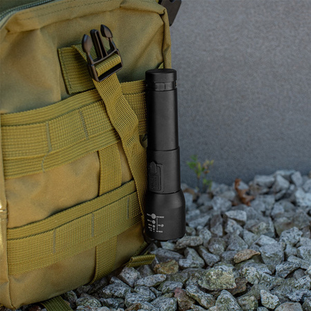 Latarka akumulatorowa LED Klasyczna 20W 800lm Lampka Ręczna Mocna ZOOM VA0180 VAYOX