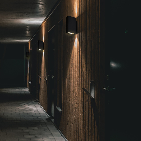 Kinkiet Elewacyjny LED Czarny Góra/Dół 2x2,5W 4000K Neutralna ORLEAN GOLDLUX (Polux)