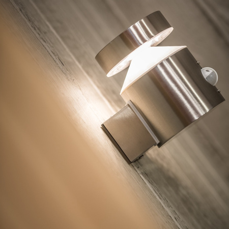 Kinkiet ścienny lampa elewacyjna oprawa zewnętrzna 6W 360lm 3000K z czujnikiem Endura Style Cylinder LEDVANCE