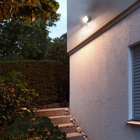 Naświetlacz LED 50W 4500lm 5000K IP65 Biały z czujnikiem ruchu i zmierzchu VIDEX LUCA