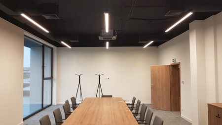 Lampa LED Oprawa Liniowa 31W 4340lm 4000K Neutralna IK08 Chrom Nexline Kobi