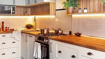 Taśma LED Pasek 12V 24W 300LED 2835 Ciepła 8mm 5m ECOLIGHT