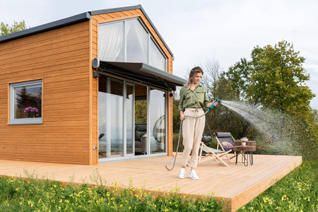 Wąż Ogrodowy do Wody 7.5m Rozciągliwy z Pistoletem i Złączkami BASIC CELLFAST