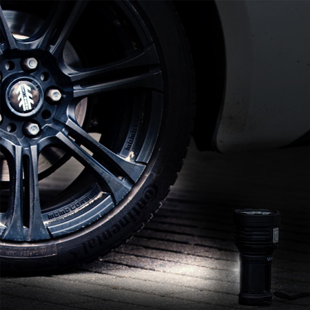 Latarka Szperacz Lampka Ręczna Mocna 600lm 8xLED + COB VA0114 VAYOX