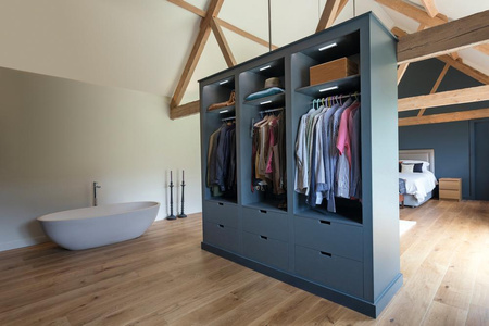 Lampa Podszafkowa Liniowa LED 1W USB 5V 4000K Neutralna z Czujnikiem Ruchu i Zmierzchu 20cm LINEAR LED MOBILE LEDVANCE