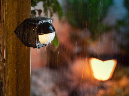 Czujnik Ruchu i Zmierzchu Zewnętrzny IP54 Czarny Zigbee Bluetooth Outdoor Sensor Philips HUE