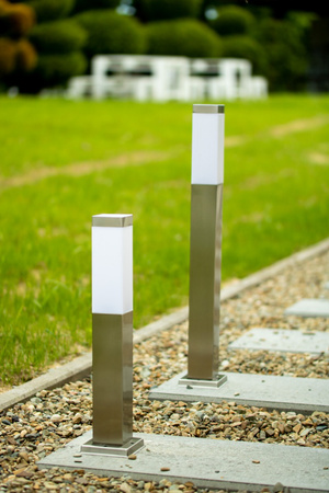 Lampa Ogrodowa E27 KWADRATOWA SŁUPEK 90cm Srebrny