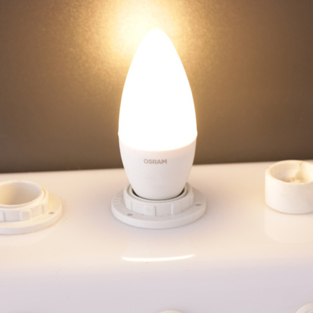 Żarówka LED E14 B37 4,9W = 40W 470lm 2700K Ciepła 220° LEDVANCE