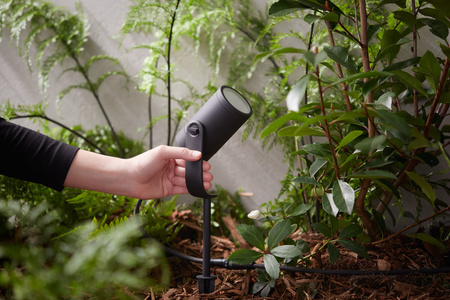 Philips HUE LILY Reflektor ogrodowy spot 8W 17428/30/P7 8718696169087