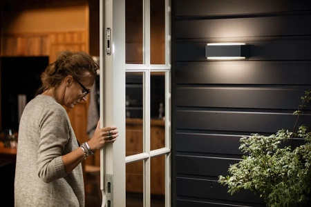 Kinkiet Ogrodowy Lampa Elewacyjna Zewnętrzna LED 9W 1000lm 2700K IP44 Antracyt Stratosphere Philips