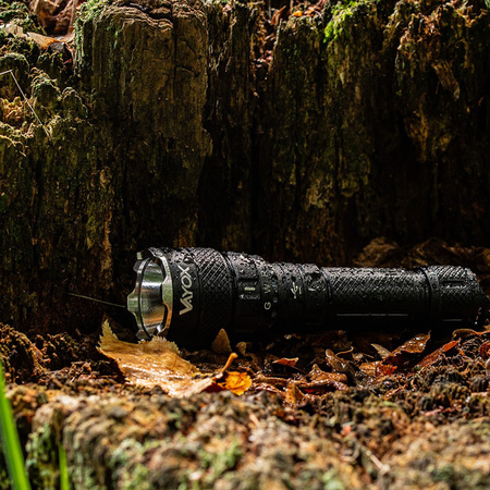 Latarka Taktyczna LED Ręczna Mocna 3-kolorowa SST40 1500lm Pro Series VA0099 Vayox