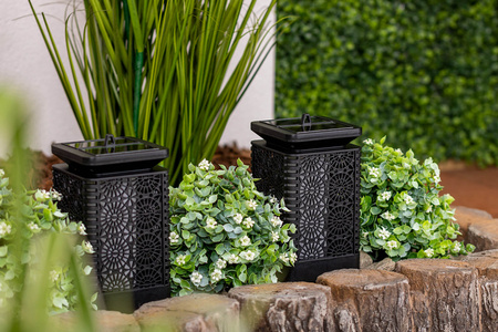 Lampion Ogrodowa LED Solarna Dekoracyjna Płomień Kwadrat 17cm