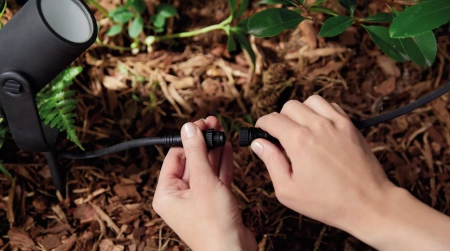 Kabel Przedłużający 2.5m Zewnętrzny ze Złączką typ T IP67 Czarny Outdoor LowVolt Accessory Philips HUE