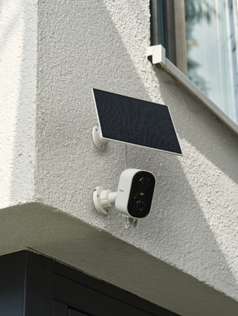 Inteligentna Kamera Solarna Zewnętrzna 2K QHD IP66 Smart+ Wifi Biała Osram