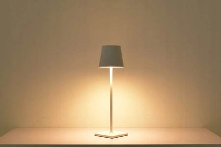 Lampka Biurkowa Stołowa LED 3W 200lm 4000K Neutralna Akumulatorowa Szkolna Nocna Ściemnialna Włącznik On/Off Biała Solio Masterled