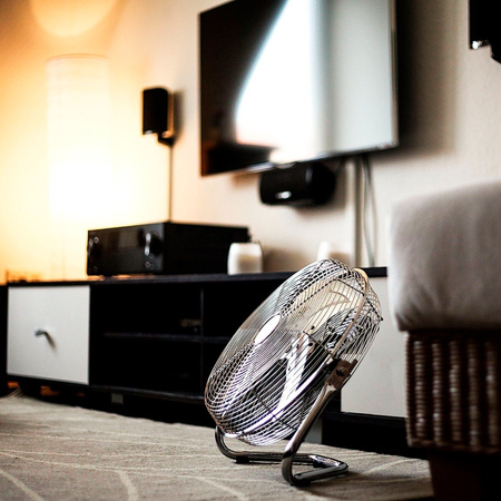 Cyrkulator powietrza podłogowy WENTYLATOR WIATRAK 45cm 100W chrom