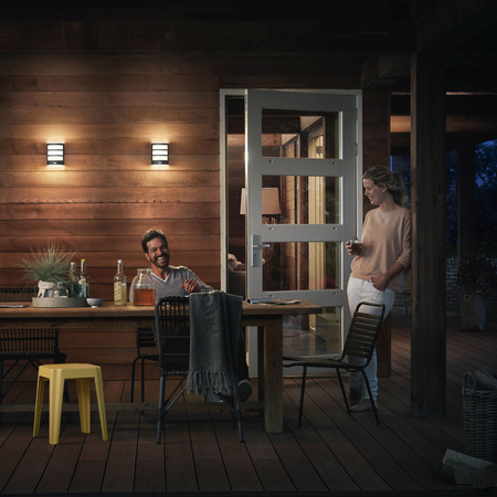 Kinkiet Ogrodowy Lampa Elewacyjna Zewnętrzna LED 6W 450lm 2700K z Czujnikiem Ruchu i Zmierzchu Antracyt IP44 Python Philips