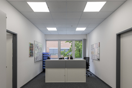 Panel LED Oprawa Lampa Sufitowa 33W 4320lm 4000K Neutralna Natynkowa Podtynkowa Biały 60x60cm Comfort Ledvance