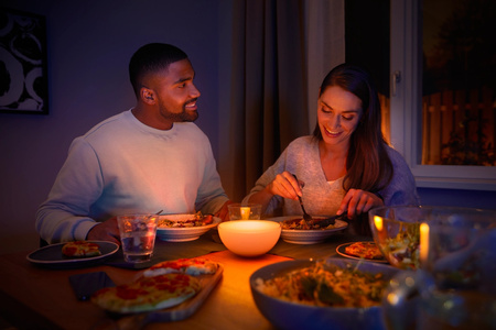 Lampka Biurkowa LED Nocna 6.2W 530lm IP20 White and Color Ambiance RGB + TW Biała Inteligentna SMART Zigbee Bluetooth Go v2 Philips HUE