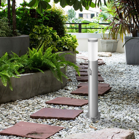 Lampa Ogrodowa Zewnętrzna E27 SREBRNY SŁUPEK 65cm z Gniazdem 230V