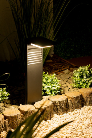 Lampa Solarna Ogrodowa LED Wbijana Stojąca Słupek 57cm 4000K IP64 z Czujnikiem Zmierzchu