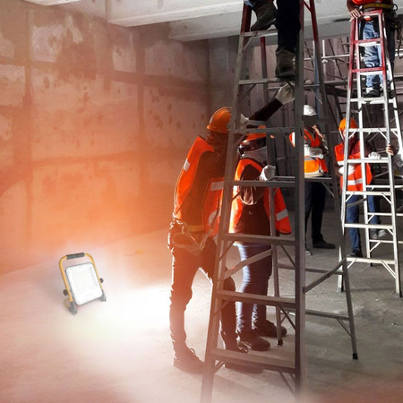 Przenośny Naświetlacz LED 50W 1600lm 5000K Neutralna 90° 2A Czarny VIDEX