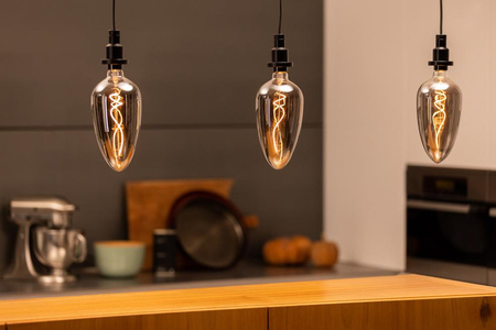 Żarówka LED Dekoracyjna A125 E27 4W = 15W 140lm 1800K Ciepła 300° Dymiona Ściemnialna Vintage 1906 Osram