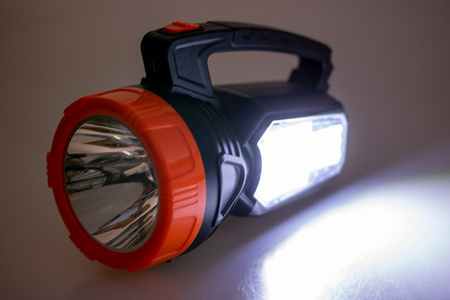 Latarka Szperacz LED Akumulatorowa Solarna Warsztatowa 1.6 W 170LM przód / 2.8W 860LM boczne LB0168 LIBOX