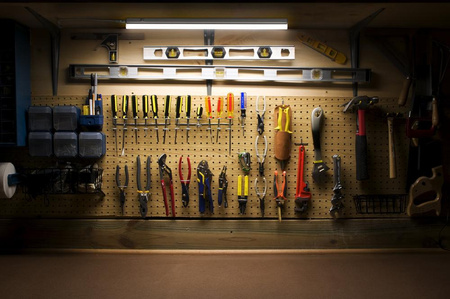 Lampa Oprawa Liniowa Listwa Oświetleniowa 4W 400lm 3000K Ciepła z Czujnikiem Ruchu Biały Batten Ledvance