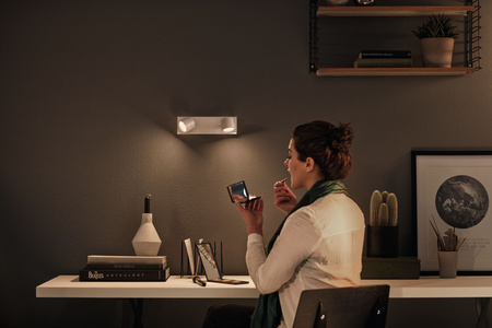 Lampa Sufitowa Reflektor LED 9W 1000lm 2200-2700K Ściemnialna WarmGlow Biała Star Philips