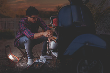 Naświetlacz Lampa LED Reflektor Akumulatorowy 10W 800lm 4000K IP44 Halogen Roboczy Worklight LEDVANCE