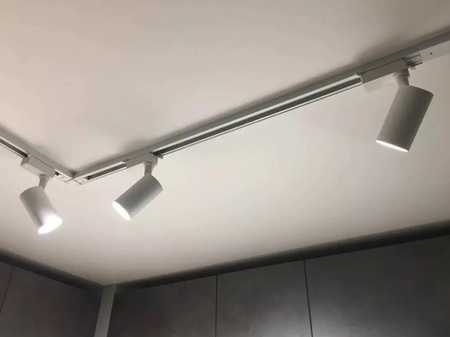 Łącznik Poczwórny Krzyżowy do Listw Szynowych Trójfazowych Biały