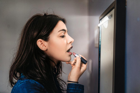 Lampka Podszafkowa Przenośna Meblowa LED USB 2W 150lm 4000K Neutralna Ściemnialna Ściana Srebrny LEDstixx USB Ledvance