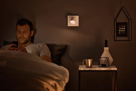 Lampa Ścienna Kinkiet LED 4.5W 500lm 2200-2700K Ściemnialna WarmGlow Biała Star Philips