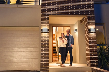 Lampa Ogrodowa Zewnętrzna Kinkiet Elewacyjny LED 14W 600lm 3000K Ciepła RGBW Góra Dół Ściemnialna IP44 Srebrny SMART+ WiFi Brick Ledvance