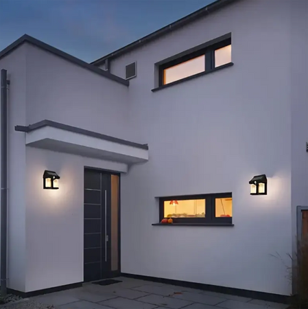 Lampa Solarna LED Elewacyjna Naświetlacz Czujnik Zmierzchu Czarna