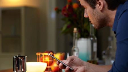 Lampa Stołowa Biurkowa LED 6.2W 530lm White and Color Ambiance RGB + TW Biała 35cm Inteligentna SMART Zigbee Bluetooth Go Table Philips HUE