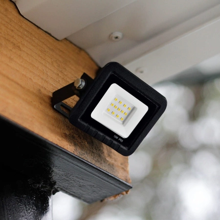 Naświetlacz LED 10W 800LM 6500K 120° IP65 Czarny GOLDLUX