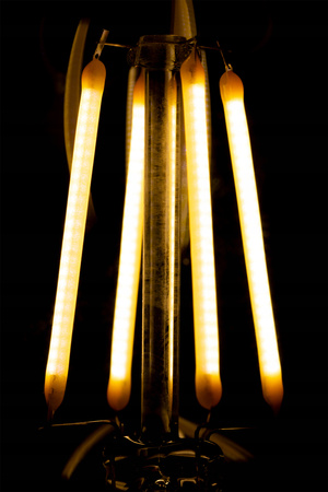 Żarówka LED E27 A60 8W = 75W 1055lm 3000K Ciepła 360° FILAMENT LUMILED