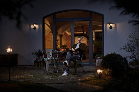 Lampa Ogrodowa Zewnętrzna Kinkiet Elewacyjny LED E27 IP44 Czarny Endura Ledvance