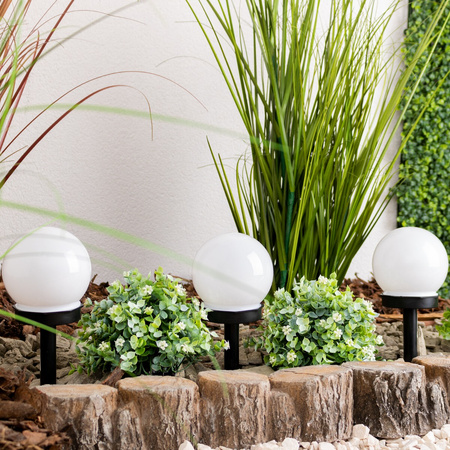 Lampa Ogrodowa LED Solarna Wbijana BIAŁA KULA 10cm